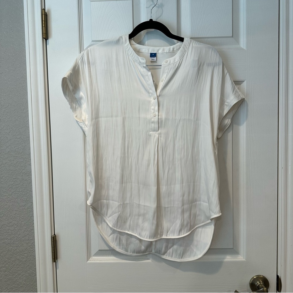 NWT White Button-Front Short Sleeve Top, Casual White Blouse – Old Navy